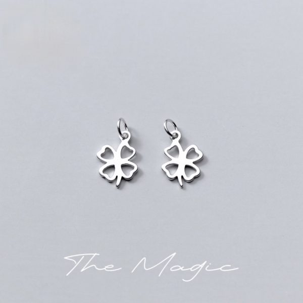 Charm cỏ 4 lá
