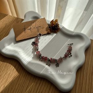 Vòng tay Hồng Dâu Tây Strawberry Quartz Magic Gemmie - góc chụp 2