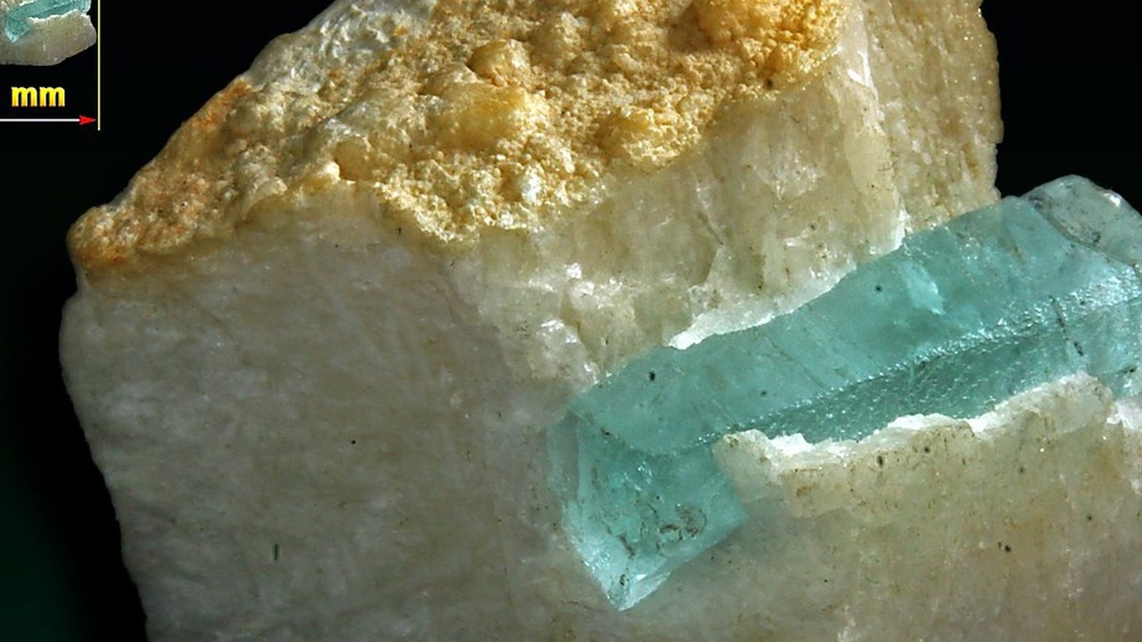 Đá Aquamarine hợp mệnh gì? Chọn màu hợp mệnh
