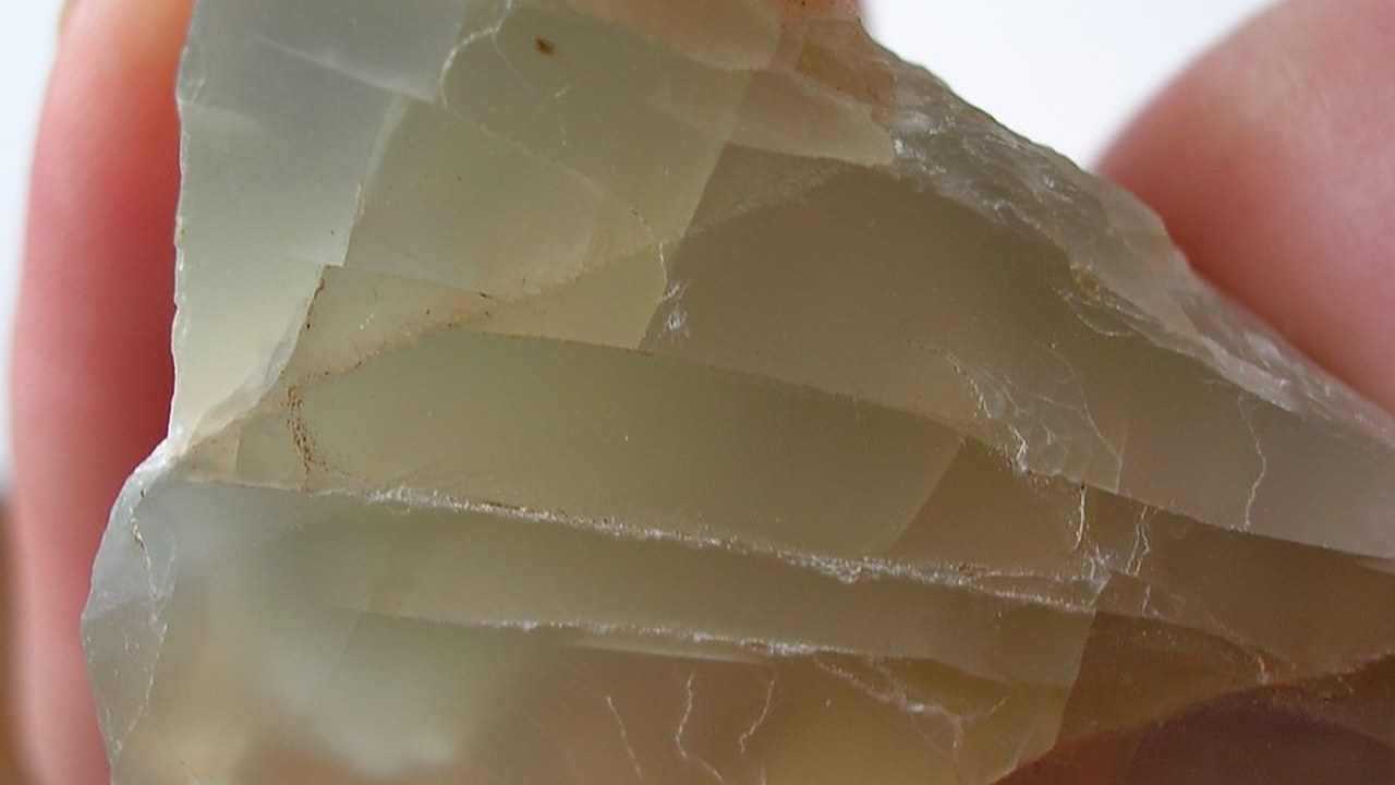 Những hiểu nhầm dễ gặp về tác dụng của Moonstone / Đá mặt trăng - hình minh họa Moonstone / Đá mặt trăng