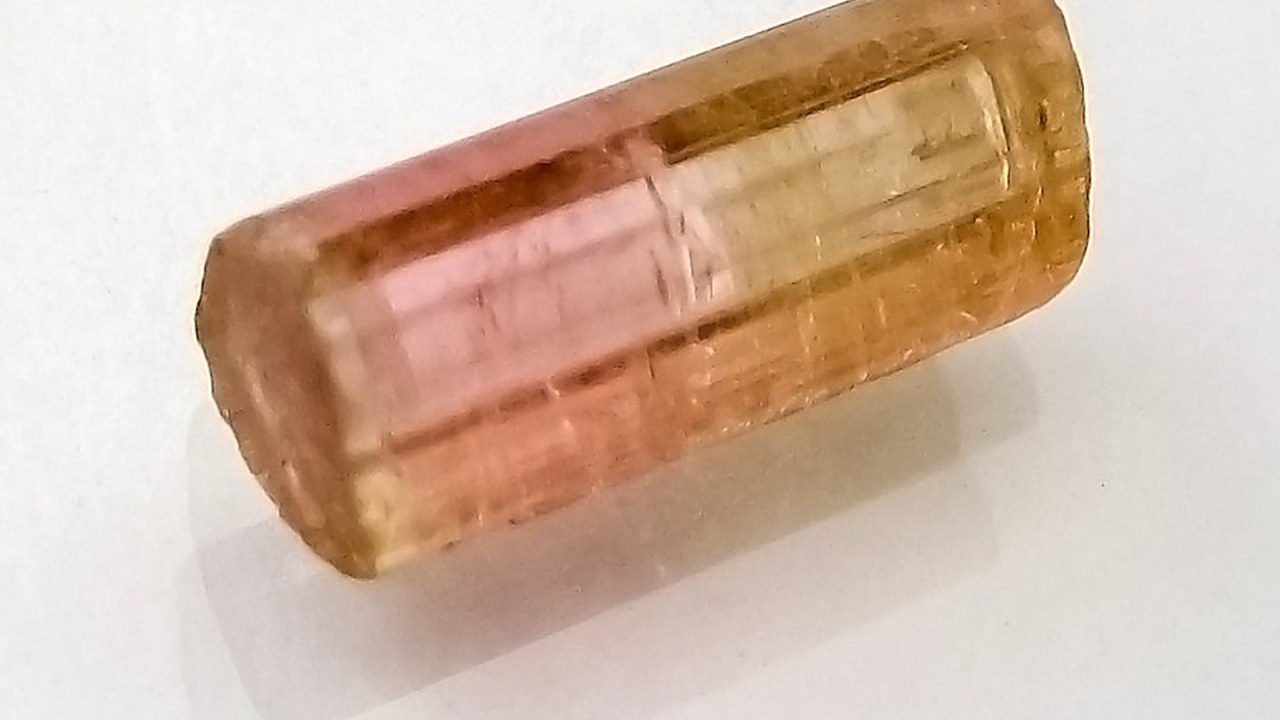 Tourmaline là đá gì? - hình minh họa Tourmaline