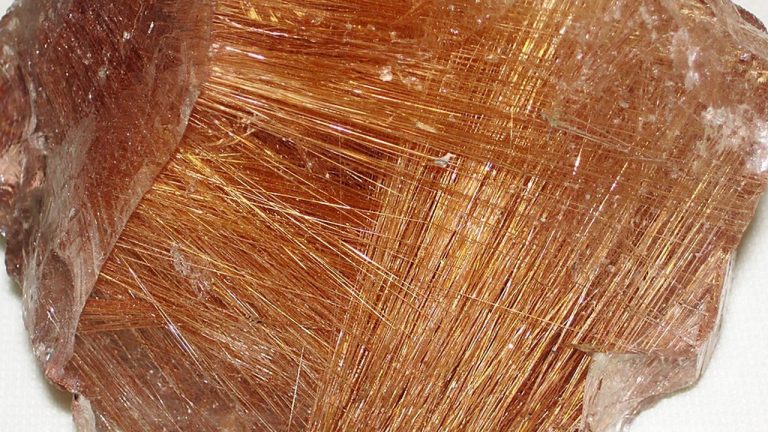 Thạch Anh Tóc Đỏ có tác dụng gì? Dùng tỉnh táo
