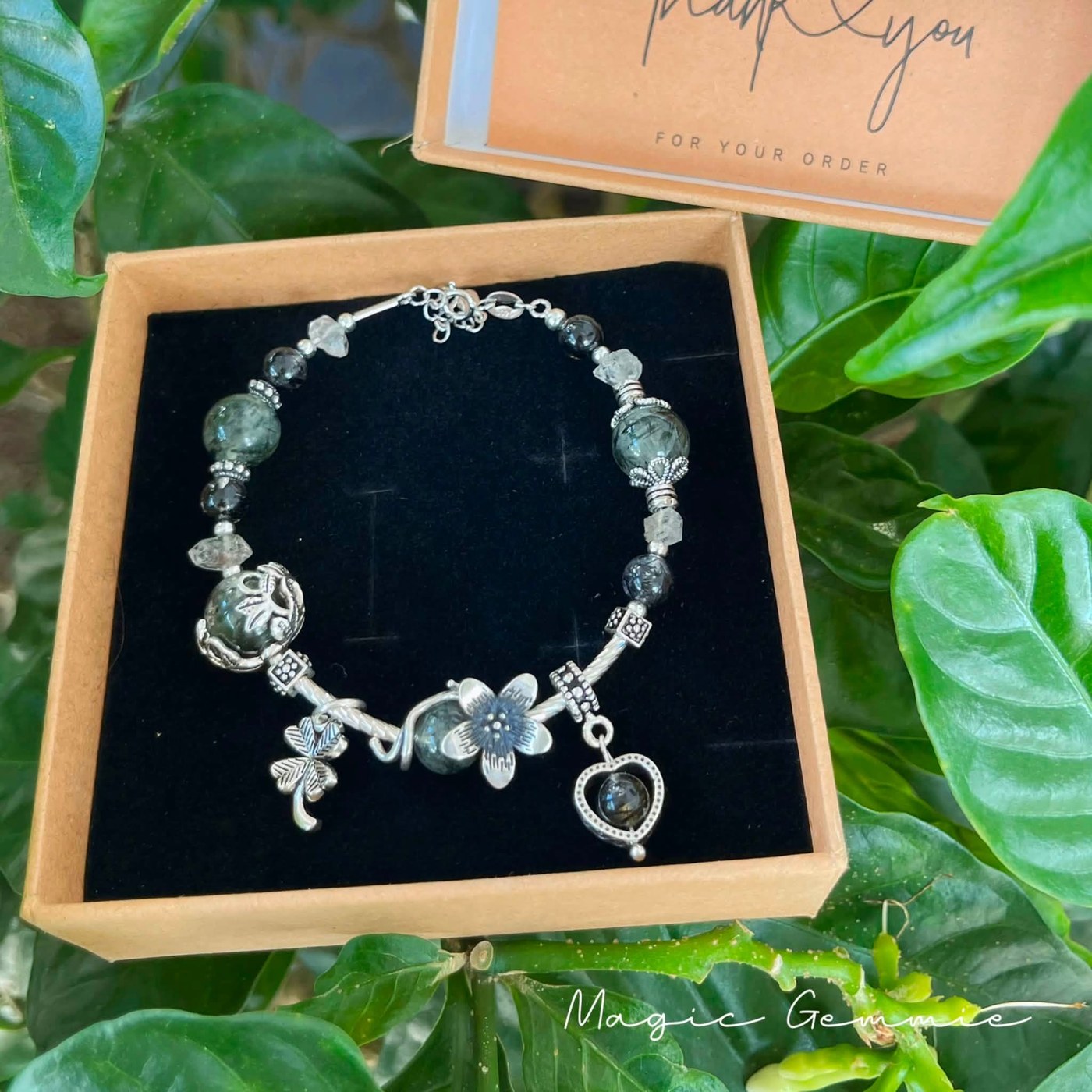 Vòng tay Thạch Anh Tóc Xanh mẫu charm hoa - ảnh sản phẩm 2