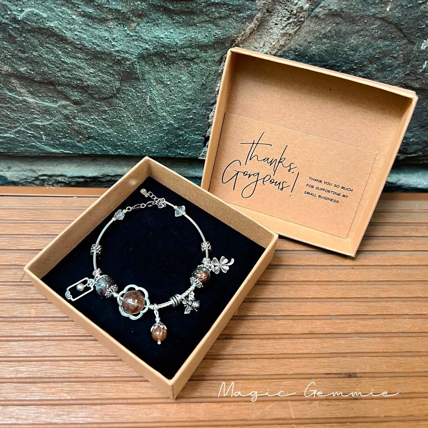 Vòng tay Thạch Anh Tóc Đỏ mix Thạch Anh Ưu Linh mẫu charm hoa - ảnh sản phẩm 2
